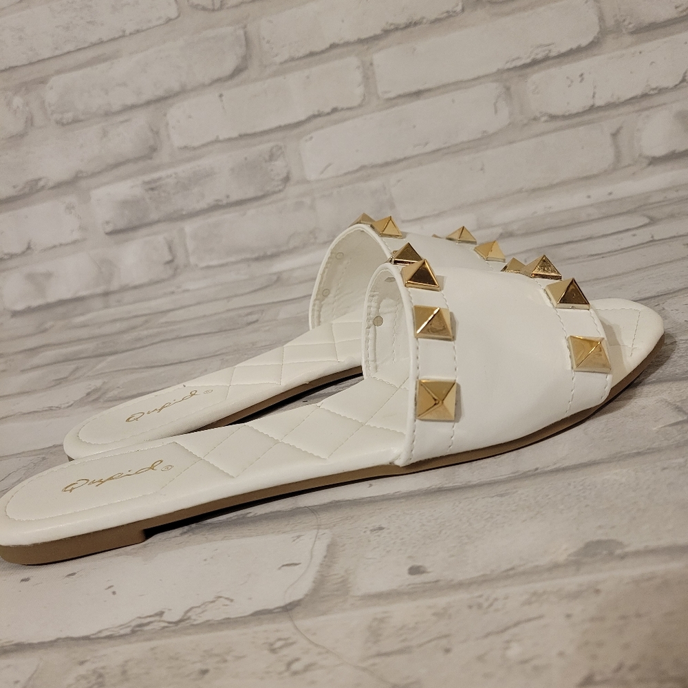 NIB White Studded Slides / Sandals - Picture 5 of 5